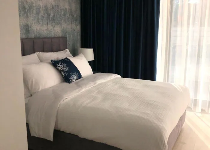 Black Pearl Center *